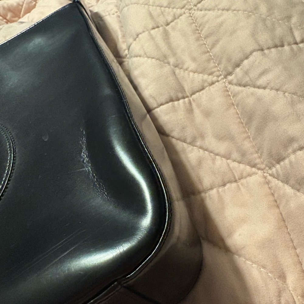 X SOLD X GUCCI - Authentic Soho vintage black patent leather shoulder bag - Picture 8 of 14